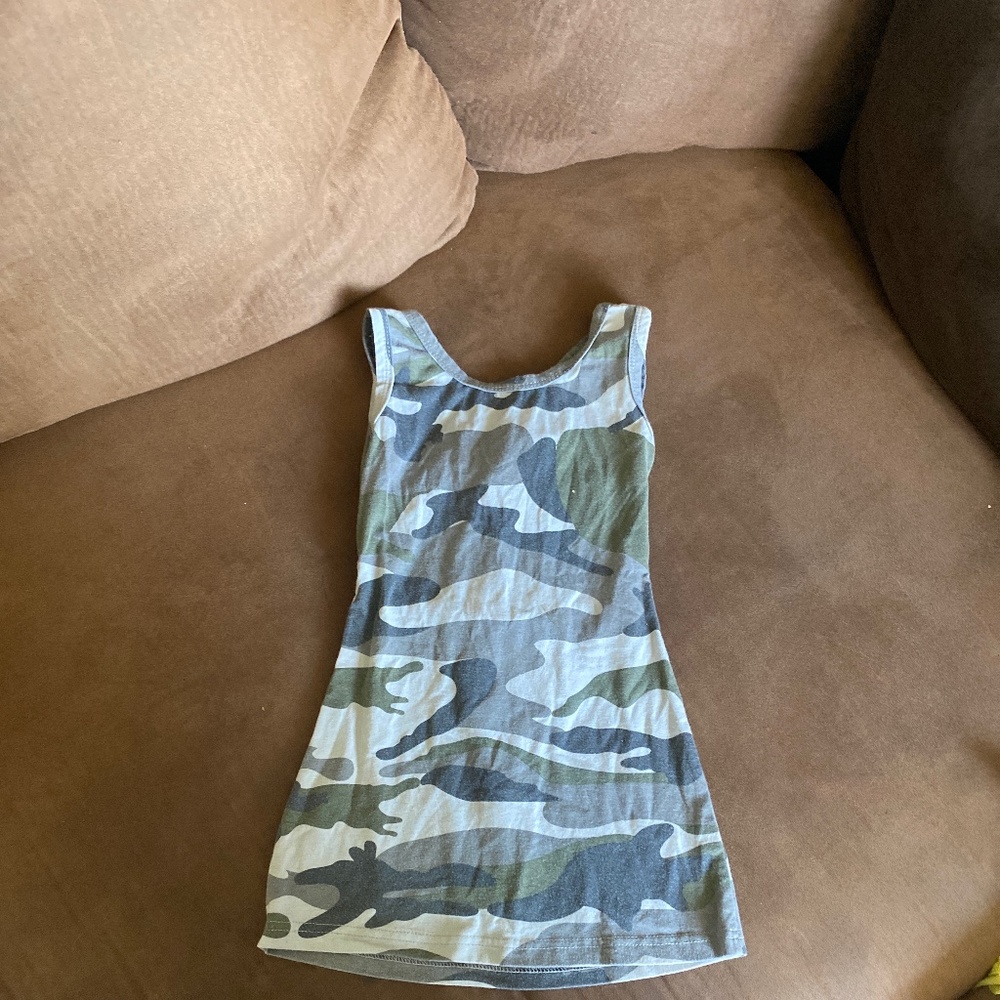 Dress - Picture 2 of 2